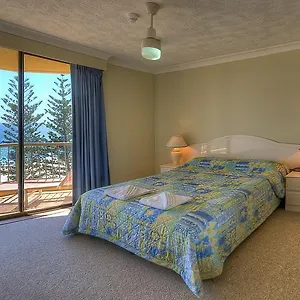 4* Hotel Columbia On Rainbow Bay