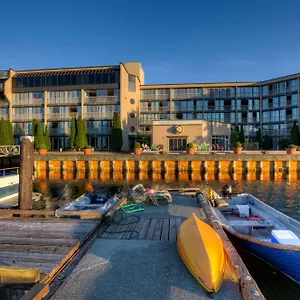 Hotel Oceanfront At Cowichan Bay